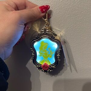 NWT DISNEY‎ PRINCESS BELLE BATH AND BODY WORKS POCKETBAC HOLDER